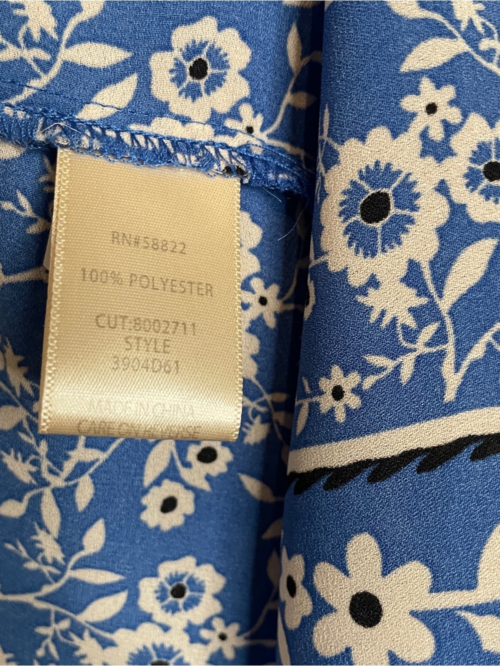 Max Studio London Blue and White Floral Button-Up Maxi Dress with Tie Waist - Picture 10 of 11
